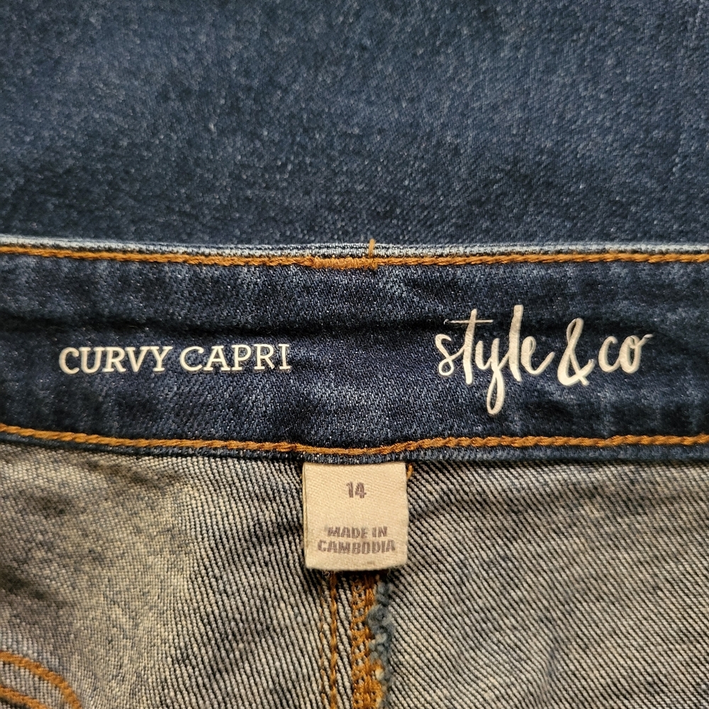 Style & Co Jean Curvy Capri Size 14 - Picture 8 of 9